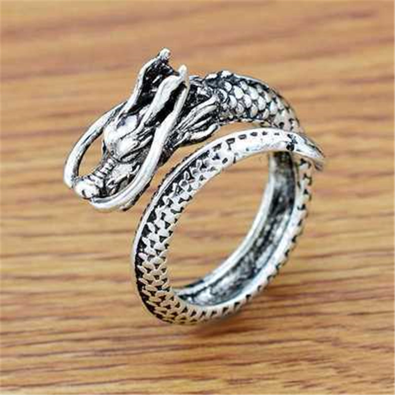 Anillo Gótico Punk de Dragón J - Pilates Ring Magic reseña y precio